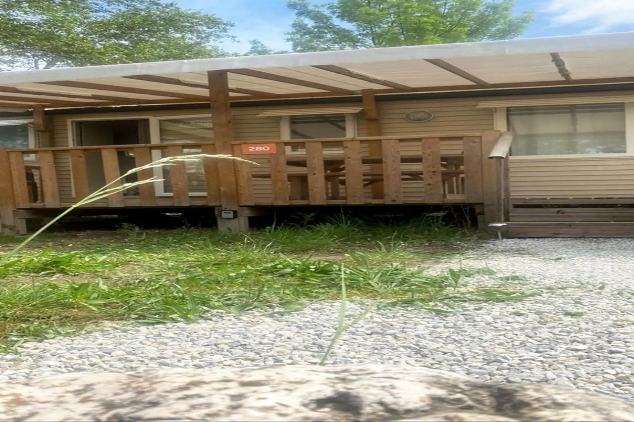 La Roque D'Antheron - Mobile-Home - 6 Pers - 3 Ch - Piscine 외부 사진