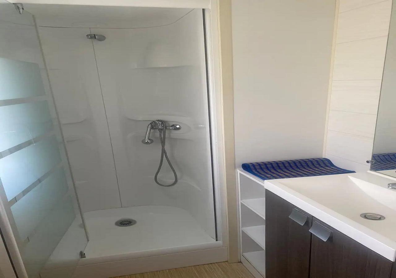 La Roque D'Antheron - Mobile-Home - 6 Pers - 3 Ch - Piscine 외부 사진